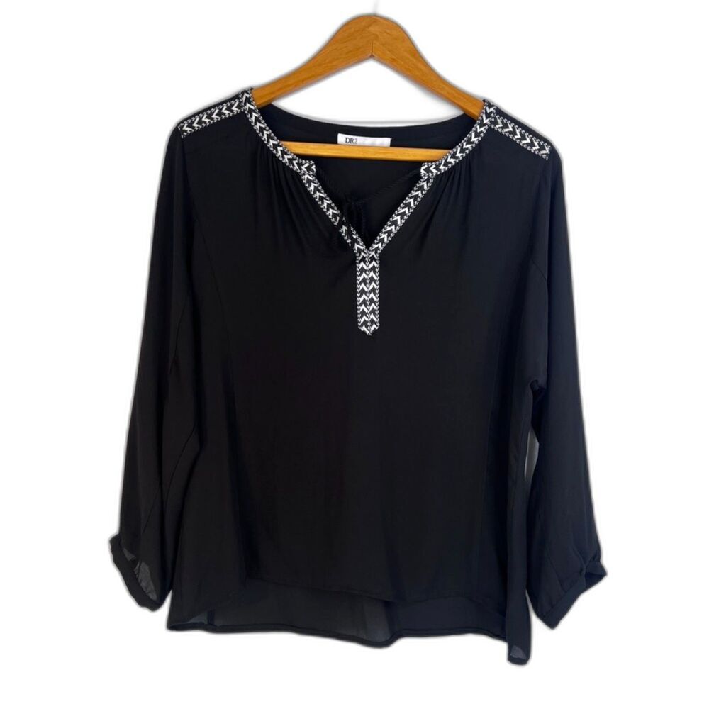 Dr2 Embroidered Neckline Boho Basic Blouse Lightweight Casual Size Medium